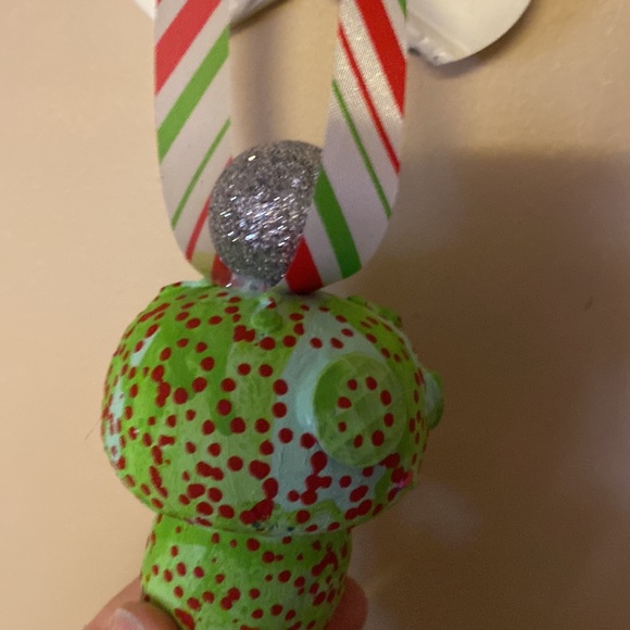 Holiday Shrooms - Picture 3 of 6